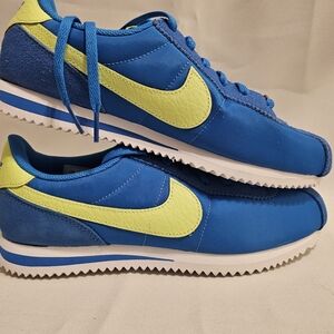 Nike Classic Cortez Nylon AW Royal Volt Blue sneakers Brand New 5.5Y 7.5 Womens
